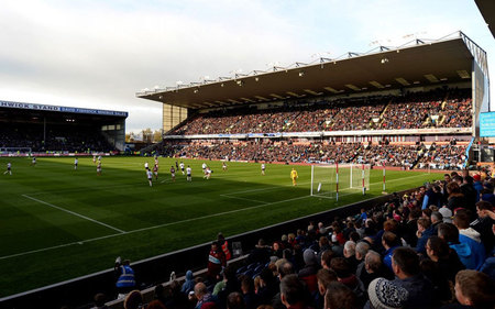 配合着侧身 配合着侧身